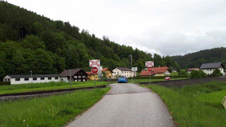 INFO: Arbeiten im Bereich der Eisenbahnkreuzungen Waldstraße, Ach und Baumgarten