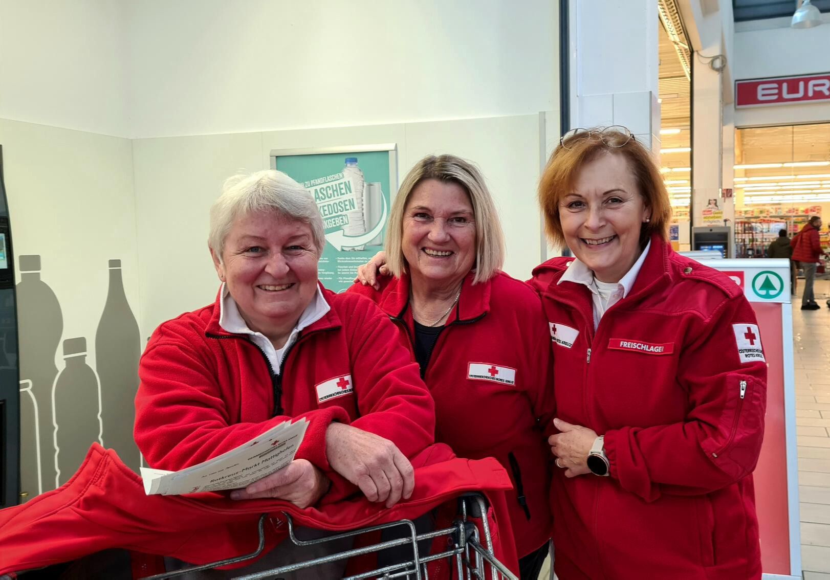 „Kauf eins mehr – schenk eins her!“  Rotkreuz – Markt Mattighofen, bezirksweite Sammelaktion  am 6. Dezember 2025